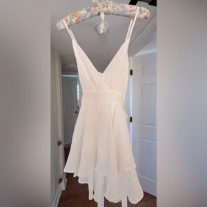 Beautiful dress, size small, white color